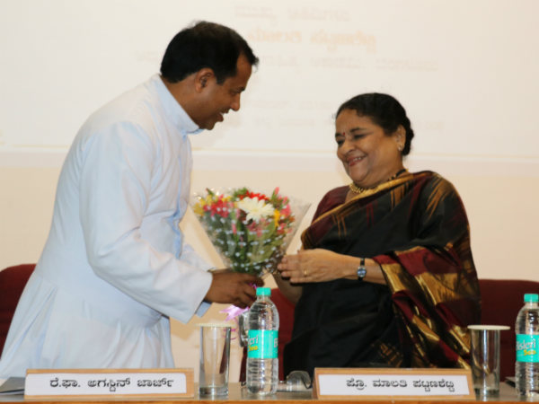 ಹೆಣ್ಣು ಮಕ್ಕಳ ಸ್ಥಿತಿಗತಿ