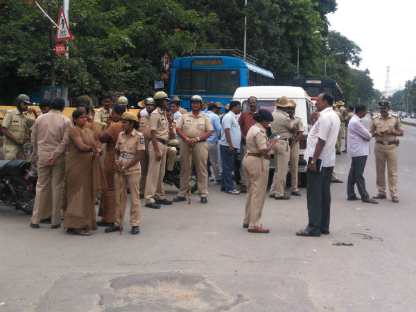 ಪೊಲೀಸ್ ಬಂದೋಬಸ್ತ್ 