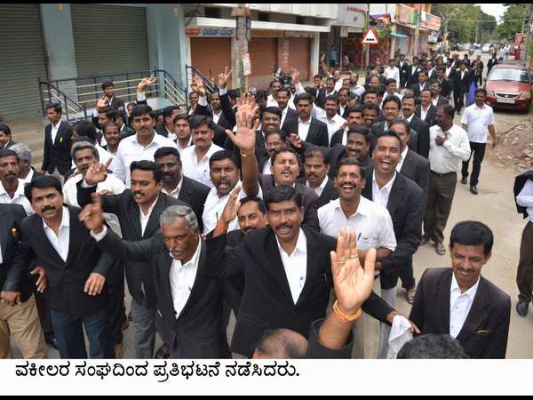 ರಮ್ಯಾ ಭಾವಚಿತ್ರಕ್ಕೆ ಬೆಂಕಿ: