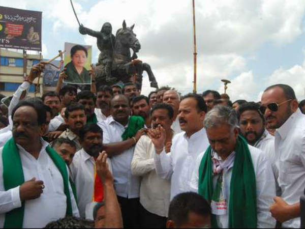 Different organisations participated in bandh