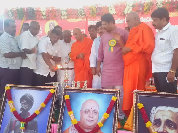 Vokkaliga leaders unites at Malavalli Vokkaliga convention