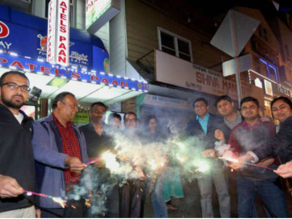 ಭಾರತೀಯರಿಂದ ಸಂಭ್ರಮದ ದೀಪಾವಳಿ ಆಚರಣೆ