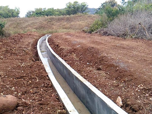 Constructing channel for dry lake Hullana Hulikere
