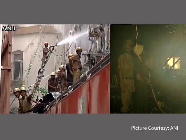 Fire Engulfs at Gas Cylinder Godown in Kolkata Fire Engulfs at Gas Cylinder Godown in Kolkata