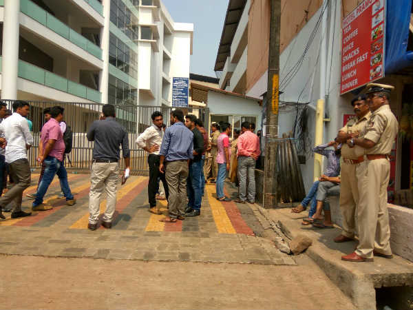 Denial of hall ticket, students satge protest against Milagres college principal