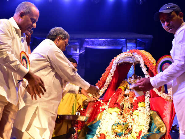 ಅನಾವರಣಗೊಂಡ ಕಲಾವಿದರ ಪ್ರತಿಭೆ