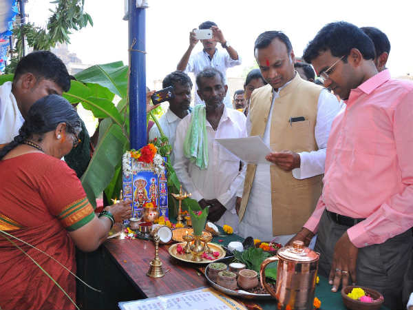 ಒಂದೇ ವೇದಿಕೆಯಲ್ಲಿ 23 ಕವಿಗಳ ಸಮಾಗಮ