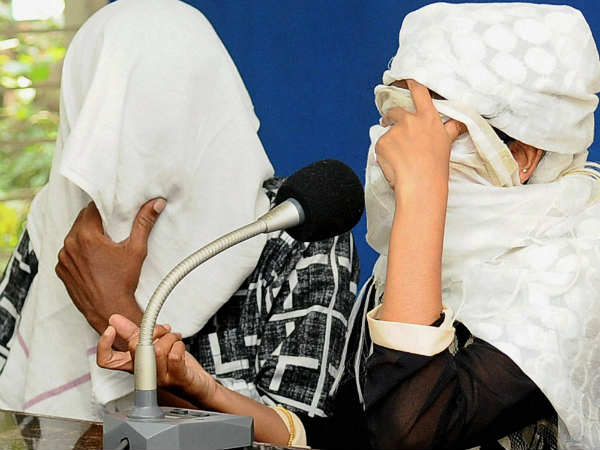 ಯಾರಿಗೆ ಹೇಳಿದರೆ ದುಃಖ ಕರಗೀತು? ಯಾರಿಗೆ ಹೇಳಿದರೆ ದುಃಖ ಕರಗೀತು?