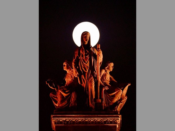 ಸೂಪರ್ ಮೂನ್