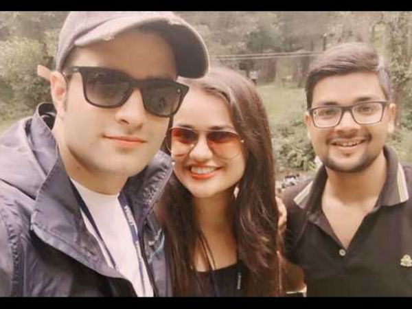 Hindu Mahasabha calls Tina Dabi’s engagement to Aamir ‘love jihad’