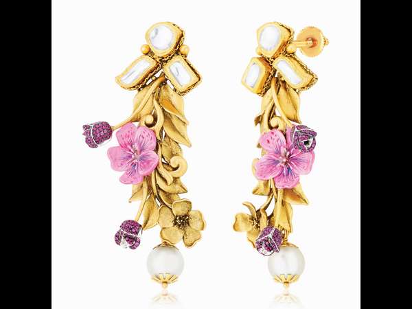 ಆಧುನಿಕ ಹಾಗೂ ಸಮಕಾಲೀನ ಆಭರಣ ವಿನ್ಯಾಸ