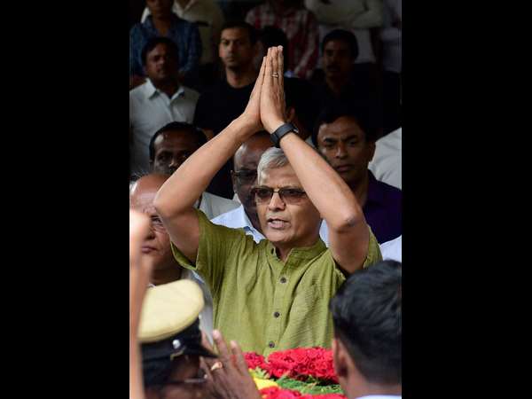 ಎಲ್ಲರಿಗೂ ನಮಸ್ತೆ