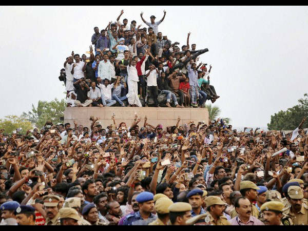 ಮೆರವಣಿಗೆ ಫೋಟೋ