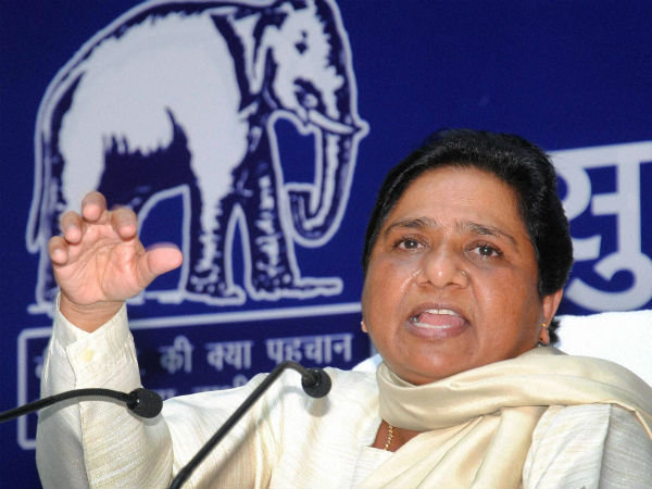 ಸಾಲಿನಲ್ಲಿ ನಿಲ್ಲಿಸಿದವರ ಶಿಕ್ಷಿಸಿ