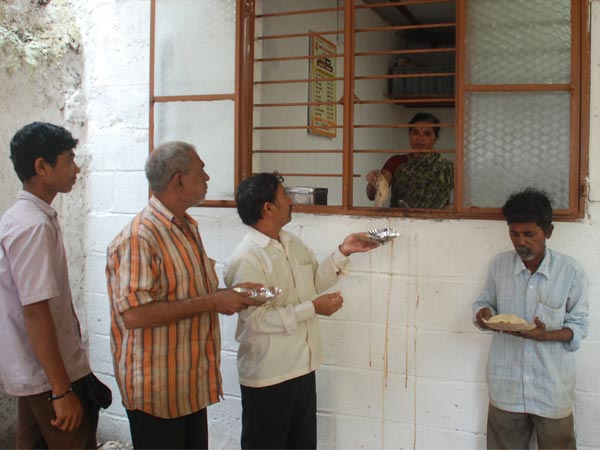 ಮಧ್ಯಾಹ್ನ 12 ರಿಂದ 3 ಗಂಟೆಯವರೆಗೆ