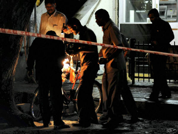 ಹಣ ಹೊಂದಿಸುವ ಜವಾಬ್ದಾರಿ