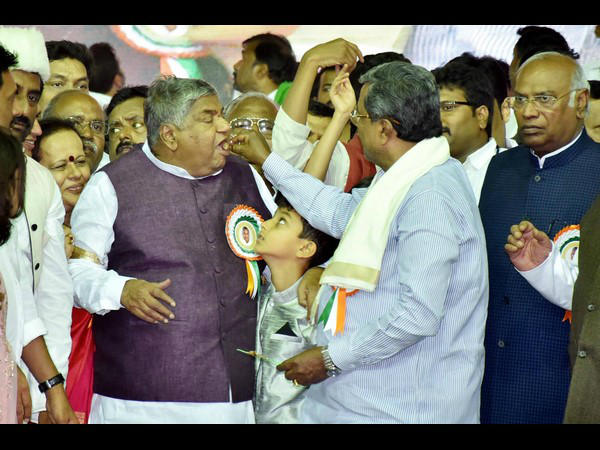 incentives for the purchase of tur Cabinet subcommittee will be taken final decision on monday says Siddaramaiah 