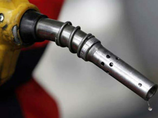 ಪೆಟ್ರೋಲ್ ಬಂಕ್ ಸಿಬ್ಬಂದಿ ಗ್ರಾಹಕರಿಗೆ ತಾಕೀತು