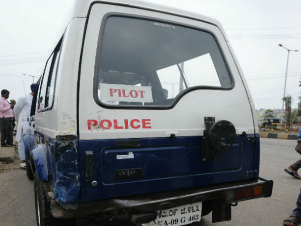 Minister mahadevappa traveled car tires burst in Mysuru