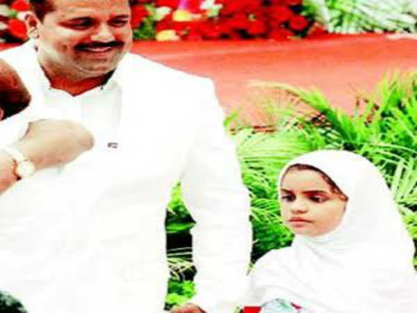 ಕಷ್ಟದ ಮಧ್ಯೆ ಕಲಿತ ಹುಡುಗಿ..!