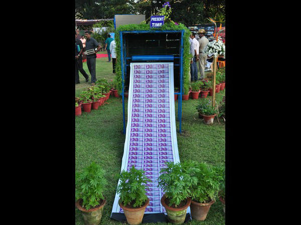 ಬೃಹತ್ ಶಿವಲಿಂಗ ಬೃಹತ್ ಶಿವಲಿಂಗ