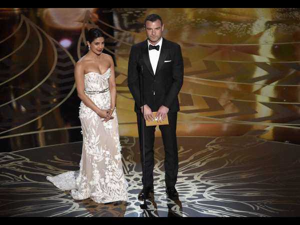 ಆಸ್ಕರ್ ಅಂಗಳದಲ್ಲಿ ಪ್ರಿಯಾಂಕಾ ಚೆಲುವು ಆಸ್ಕರ್ ಅಂಗಳದಲ್ಲಿ ಪ್ರಿಯಾಂಕಾ ಚೆಲುವು