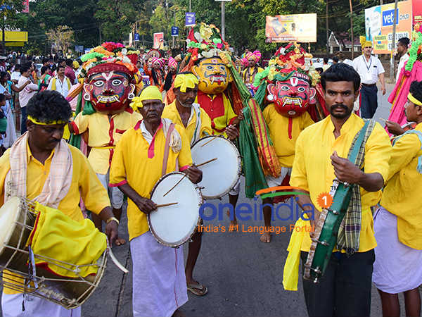 in-charge minister Ramanath Rai Inaugurates Karavali Utsav 2016