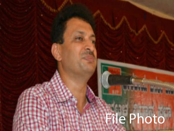 ಬುದ್ದಿಜೀವಿಗಳು, ಮಾಧ್ಯಮದವರು