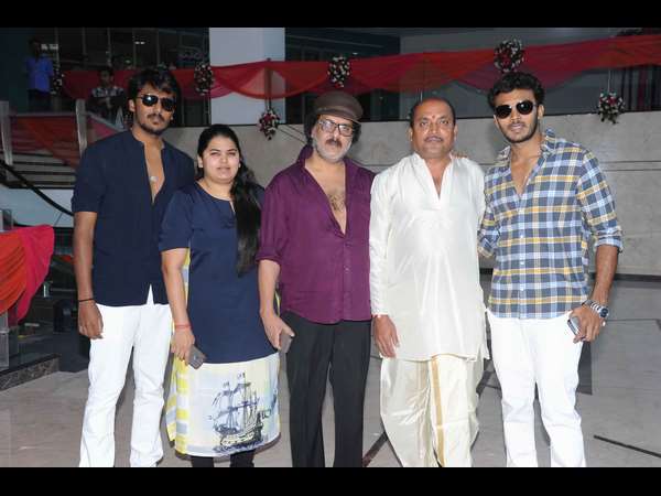 ಇತರೆ ಭಾಷೆಗಳಿಗೆ ಮೂರು ಸ್ಕ್ರೀನ್