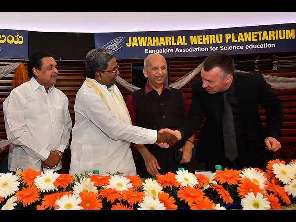 ಮೂಢನಂಬಿಕೆ ಬಿಡಿ