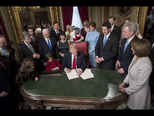 ಚರ್ಚಿಲ್ ಪ್ರತಿಮೆ ಮತ್ತೆ ಪುನರ್ ಪ್ರತಿಷ್ಠಾಪನೆ ಚರ್ಚಿಲ್ ಪ್ರತಿಮೆ ಮತ್ತೆ ಪುನರ್ ಪ್ರತಿಷ್ಠಾಪನೆ