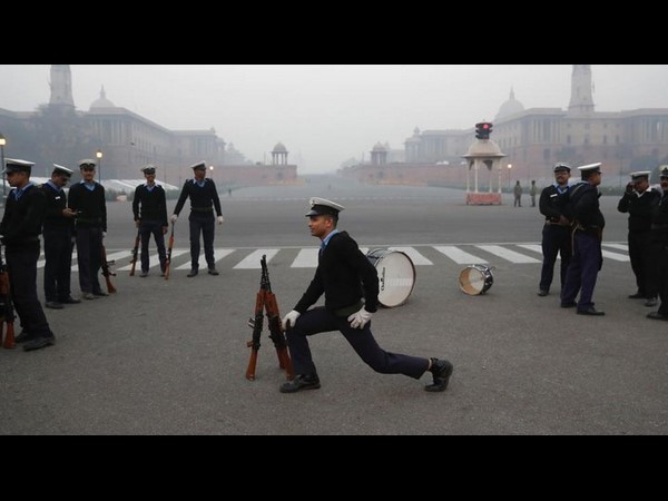 ಸ್ತಬ್ಧಚಿತ್ರಗಳ ಪರೇಡ್ 