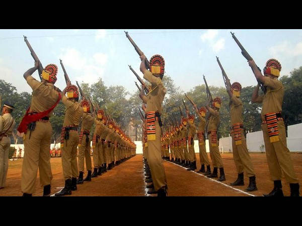 ’25 pounders’ ಗನ್ 