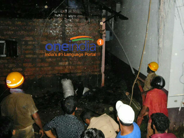 Attempt to murder daughter fails Couple takes poison, one dies at Kasargod. 
