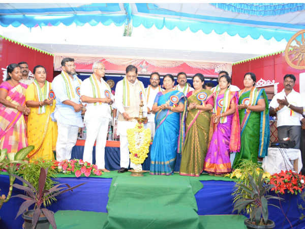 Home Minister Parameshwar to Meet Educational Expenses of Puttur Divit Rai Home Minister Parameshwar to Meet Educational Expenses of Puttur Divit Rai