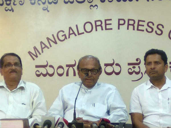 Peril Happens to Congress- Janardan Poojary Peril Happens to Congress- Janardan Poojary