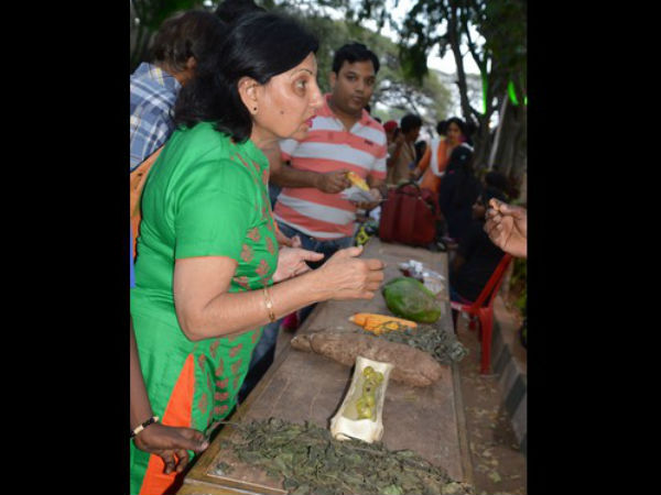 People of Chamarajnagar came to Flower exhibition to work in a commercial stall 