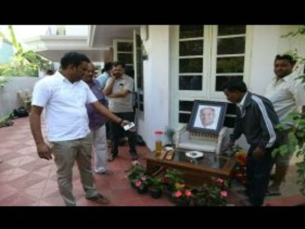 HS. Mahadev Prasad passes away. Mourning residence