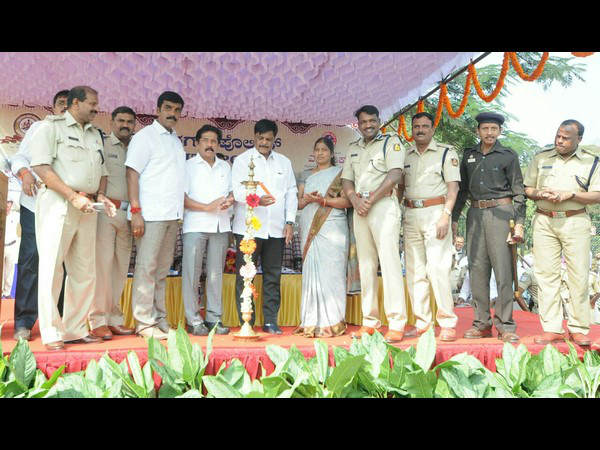 I am not a contestant on the Nanjangud by-election: H C Mahadevappa