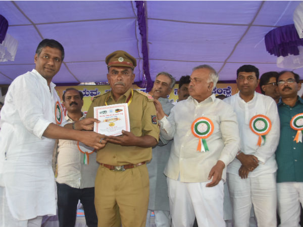 State-run transport entities incur Rs 55 crore loss due to demonetisation: Transport minister Ramalinga Reddy State-run transport entities incur Rs 55 crore loss due to demonetisation: Transport minister Ramalinga Reddy