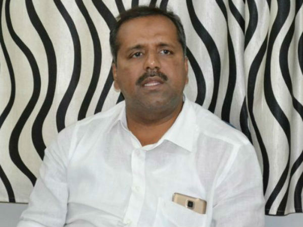 The State government will give free LPG stoves and regulators for BPL families The State government will give free LPG stoves and regulators for BPL families