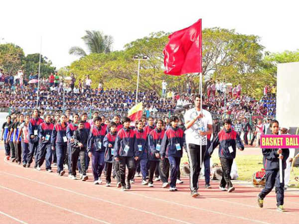 ಮನರಂಜಿಸಿದ ಪಥಸಂಚಲನ