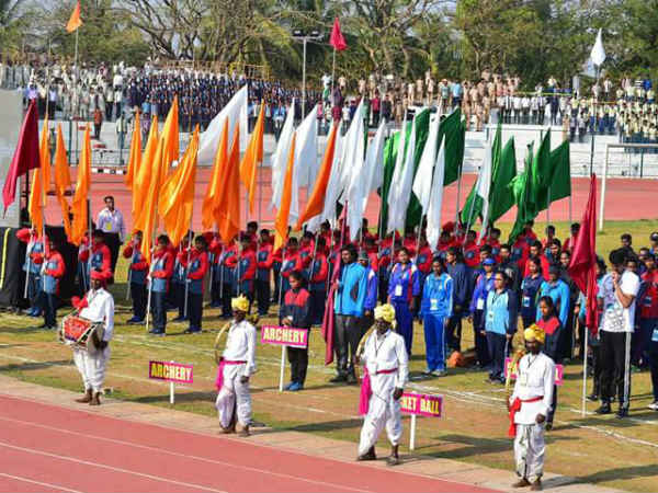 ಟ್ರ್ಯಾಕ್ ಸೂಟ್ ಇಲ್ಲ