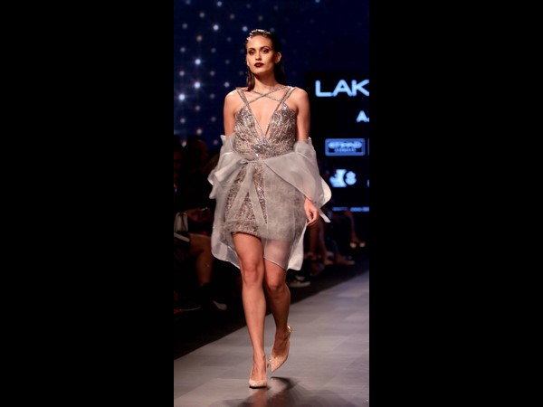 ಸೊಬಗಿನ ರಂಗು 