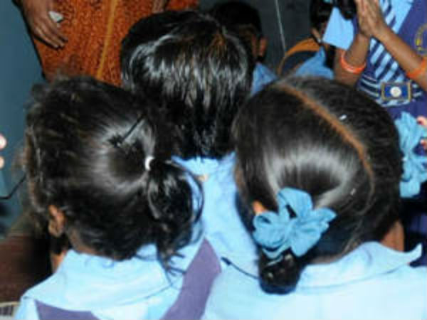 Chamarajanagar: Students not get the uniform, even after 9 months of school begining Chamarajanagar: Students not get the uniform, even after 9 months of school begining