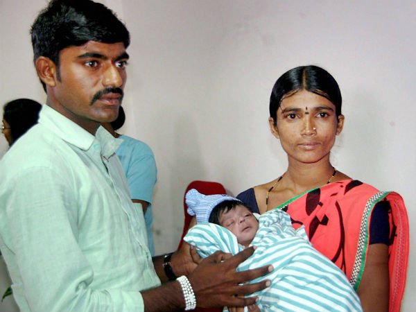 ನಾಲ್ಕು ಕಾಲು, ಎರಡು ಜನನಾಂಗ