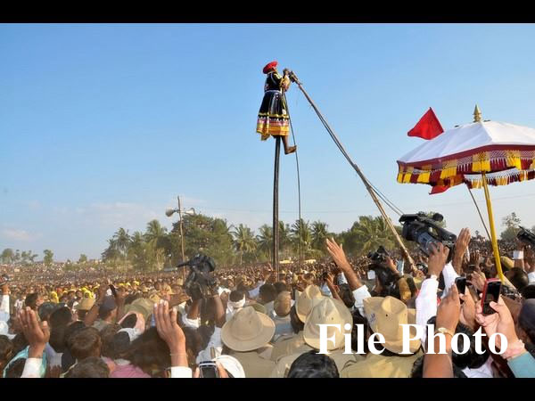 ಅಂಬಲಿ ಹಳಸೀತು ಕಂಬಳಿ ಬೀಸಿತಲೇ 
