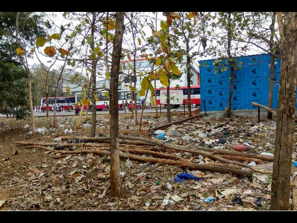 Various problems in Gundlupet high tech bus stand 