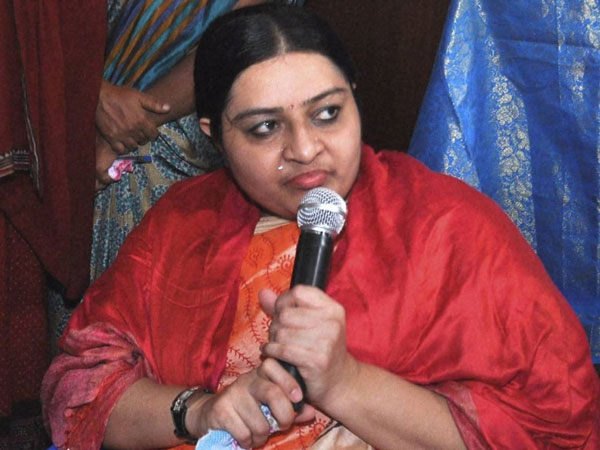 ಎಐಎಡಿಎಂಕೆ ಇಬ್ಭಾಗ ಸಾಧ್ಯತೆ ಎಐಎಡಿಎಂಕೆ ಇಬ್ಭಾಗ ಸಾಧ್ಯತೆ