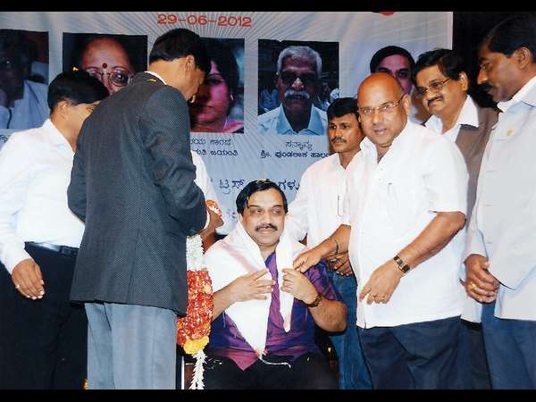 ಇಂದಿರಾ ಪ್ರಿಯದರ್ಶಿನಿ ಗೌರವ